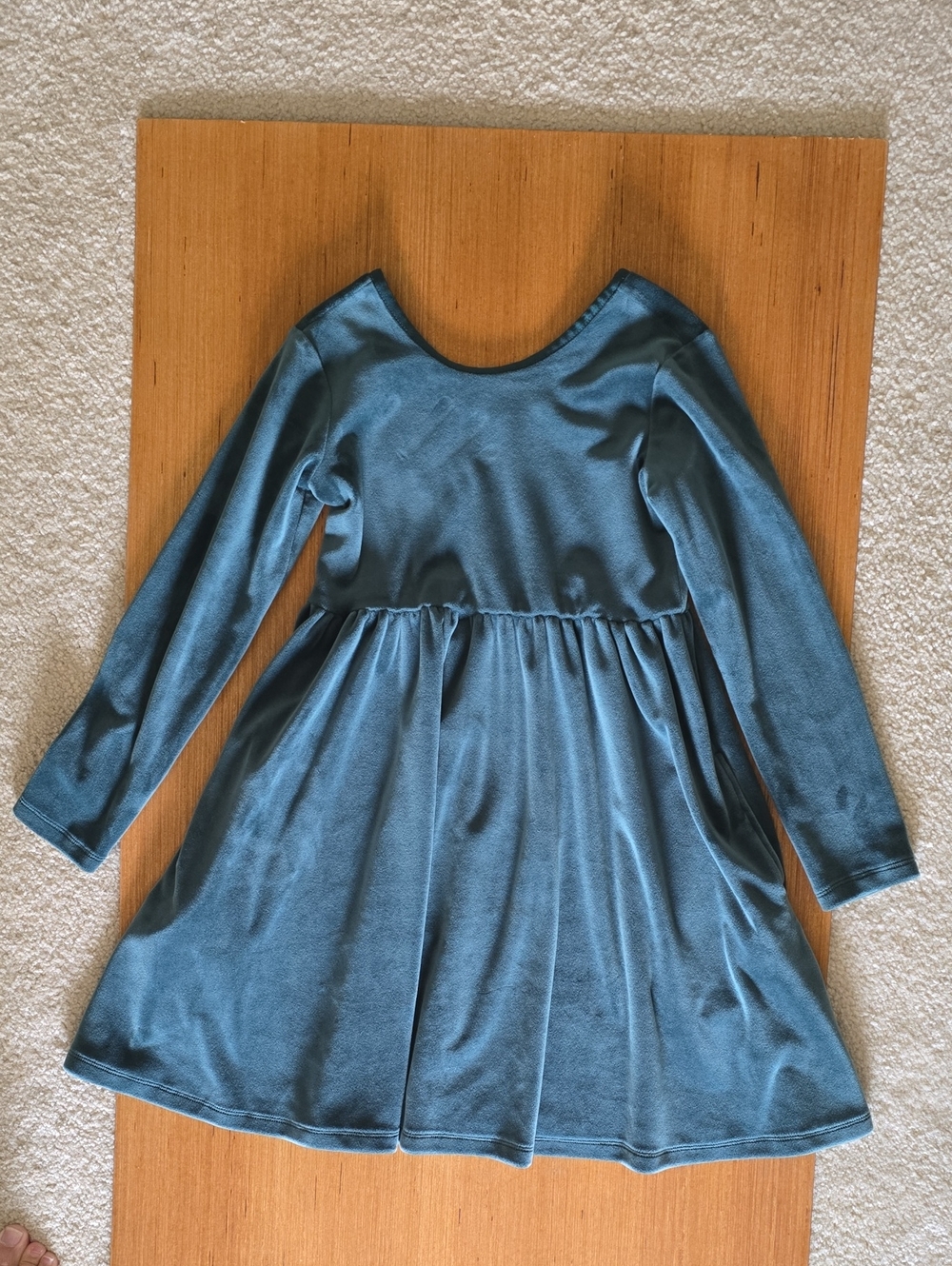 Hanna Andersson | Girls Green Velvet Long Sleeve Dress with Pockets